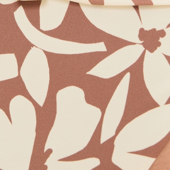 NWT Vitamin A Swim - Terra Bralette Top and Terra Bikini Bottom - Picture 2 of 9